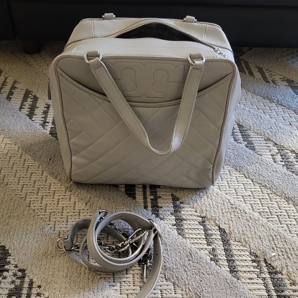 COPY - Tory Burch square bag